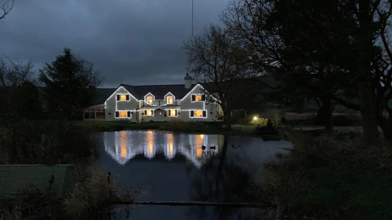 Llwyn Onn Guest House, North Wales Pentrefoelas Екстер'єр фото